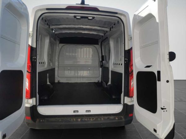maxus-e-deliver-9-204cv-72kwh-l2h2-sku100108
