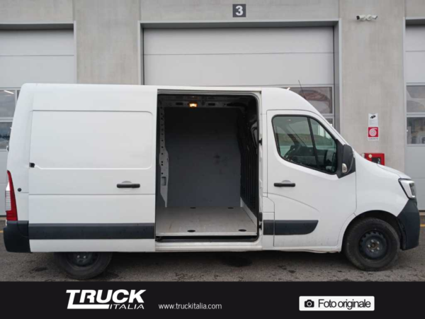 renault-master-iv-t35-23-dci-180cv-l2h2-energy-start-sku90169